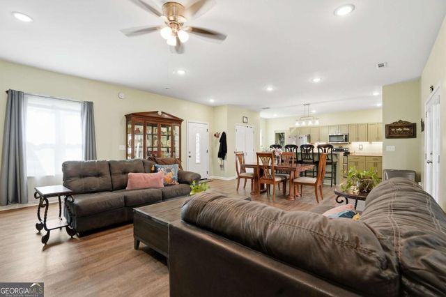 1540 Willow Gate Trace, Auburn, GA 30011