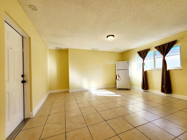 4471 SW 54th Court 1a-2b, Dania Beach, FL 33004