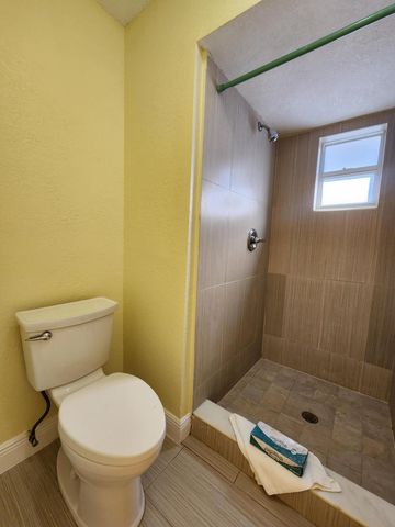 4471 SW 54th Court 1a-2b, Dania Beach, FL 33004