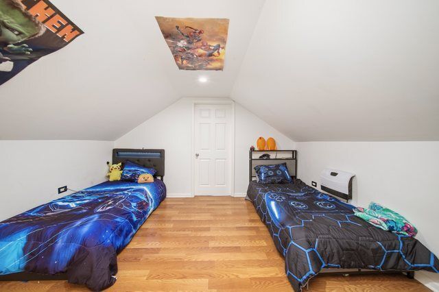 5344 W Drummond Place, Chicago, IL 60639