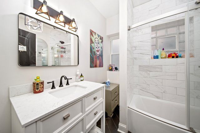 5344 W Drummond Place, Chicago, IL 60639