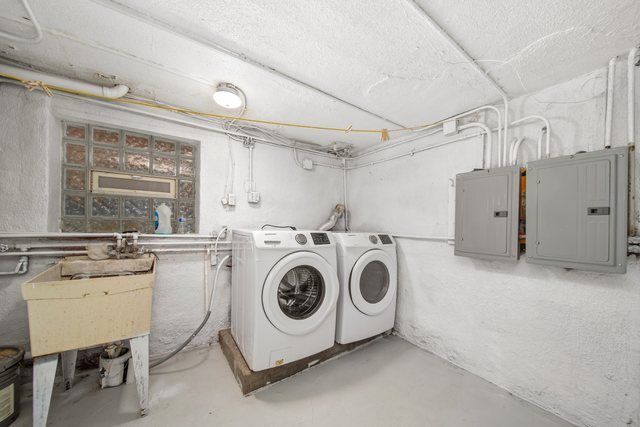 5344 W Drummond Place, Chicago, IL 60639