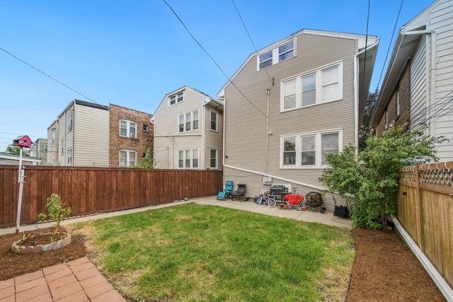 5344 W Drummond Place, Chicago, IL 60639