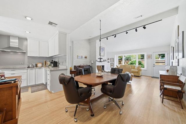 16327 Blackhawk Boulevard, Friendswood, TX 77546