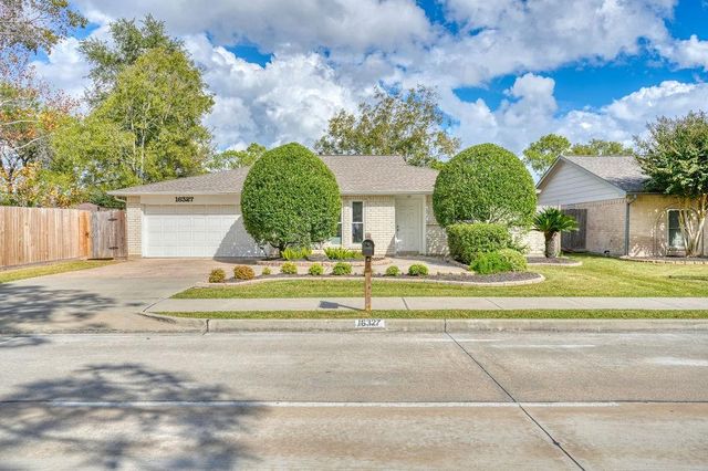 16327 Blackhawk Boulevard, Friendswood, TX 77546