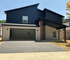916 N Sang Avenue, Fayetteville, AR 72701