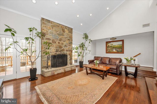 10101 LLOYD RD, Potomac, MD 20854