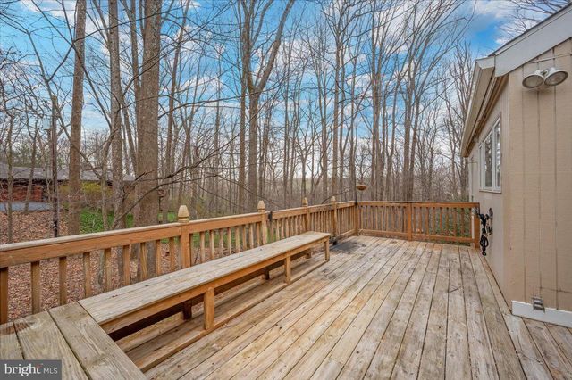 10101 LLOYD RD, Potomac, MD 20854