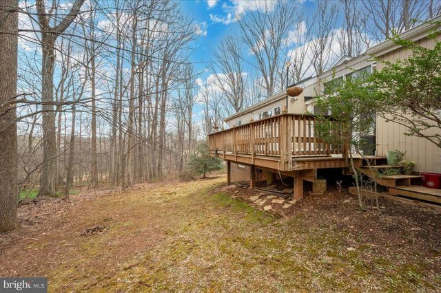 10101 LLOYD RD, Potomac, MD 20854