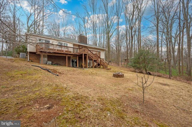 10101 LLOYD RD, Potomac, MD 20854