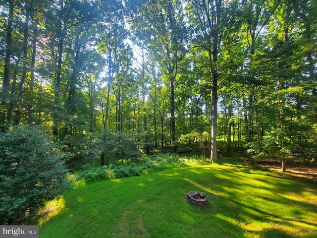 10101 LLOYD RD, Potomac, MD 20854