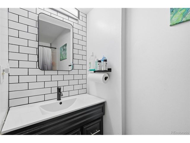 4768 Dover St, Wheat Ridge, CO 80033