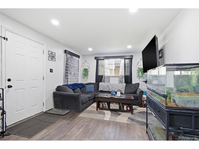 4768 Dover St, Wheat Ridge, CO 80033