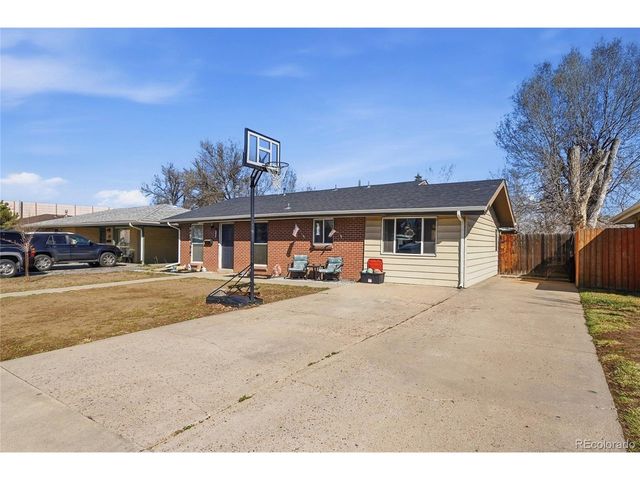 4768 Dover St, Wheat Ridge, CO 80033