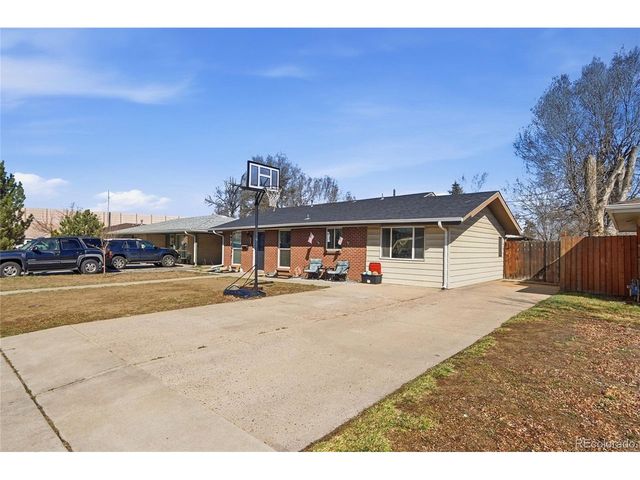 4768 Dover St, Wheat Ridge, CO 80033