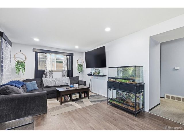 4768 Dover St, Wheat Ridge, CO 80033