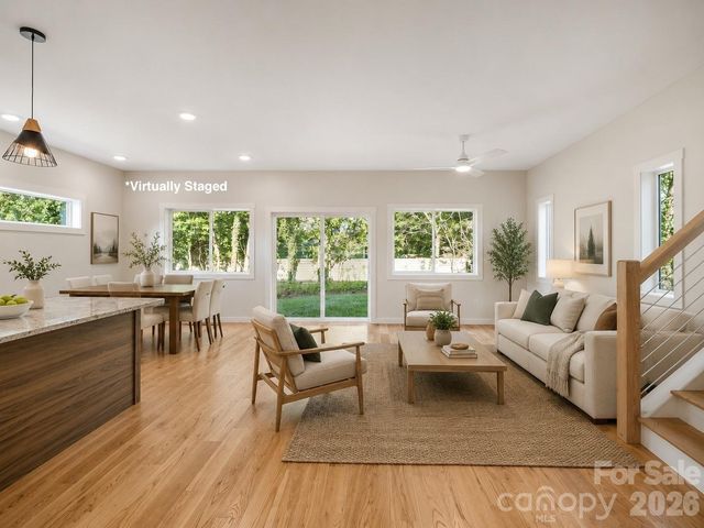 14 Da Vinci Court, Asheville, NC 28806