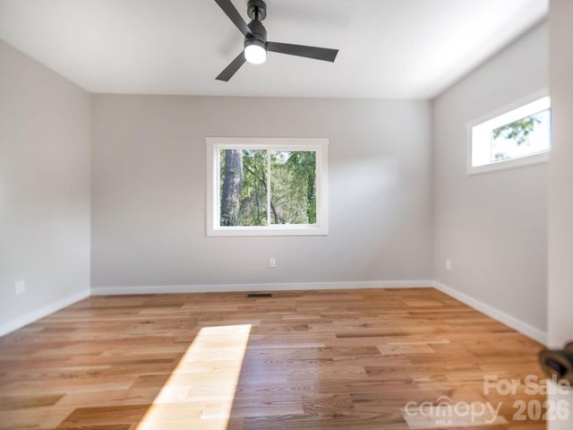 14 Da Vinci Court, Asheville, NC 28806