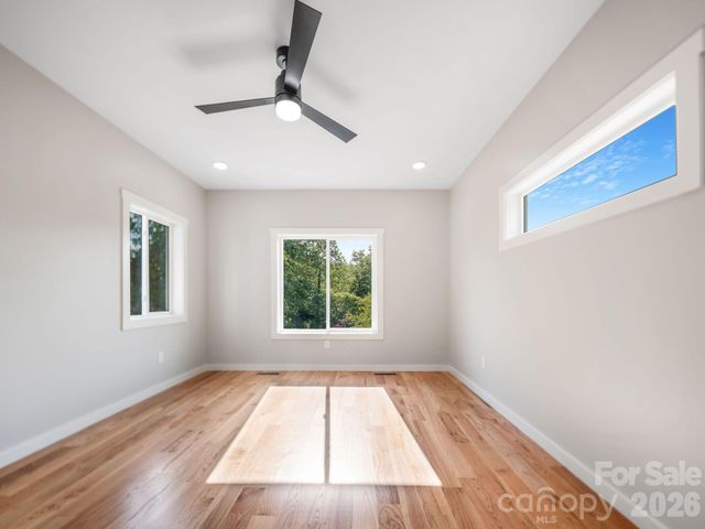 14 Da Vinci Court, Asheville, NC 28806
