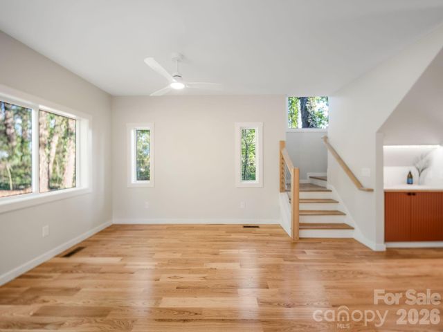 14 Da Vinci Court, Asheville, NC 28806