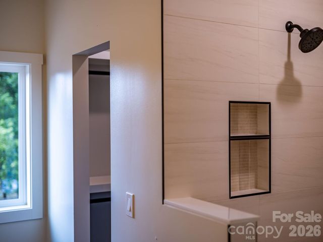 14 Da Vinci Court, Asheville, NC 28806