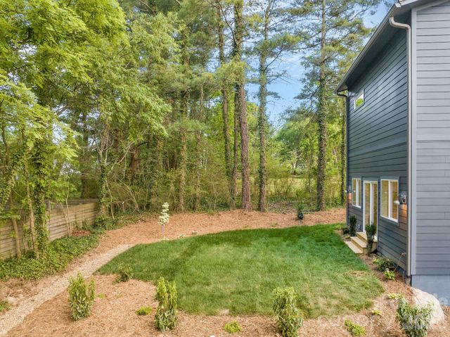 14 Da Vinci Court, Asheville, NC 28806