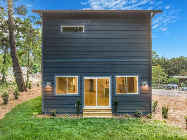 14 Da Vinci Court, Asheville, NC 28806