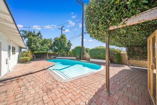 1314 Ameluxen Ave, Hacienda Heights, CA 91745