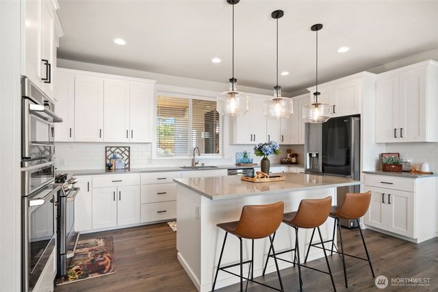 5416 Lonicera Drive, Blaine, WA 98230