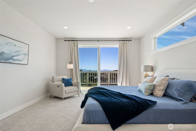 5416 Lonicera Drive, Blaine, WA 98230