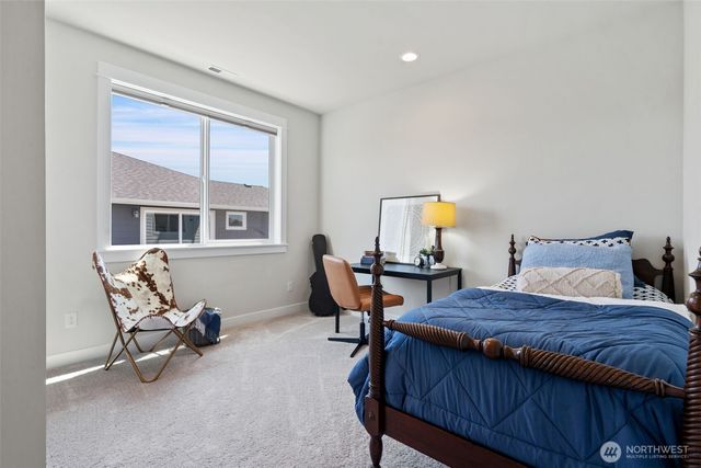 5416 Lonicera Drive, Blaine, WA 98230