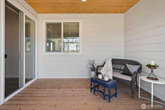 5416 Lonicera Drive, Blaine, WA 98230