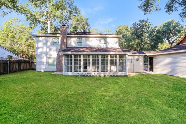 647 Mosswood Drive, Conroe, TX 77302