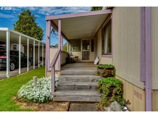 1225 W 10TH Ave 18, Junction City, OR 97448
