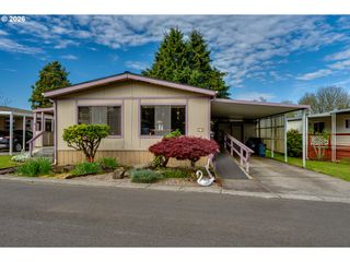 1225 W 10TH Ave 18, Junction City, OR 97448