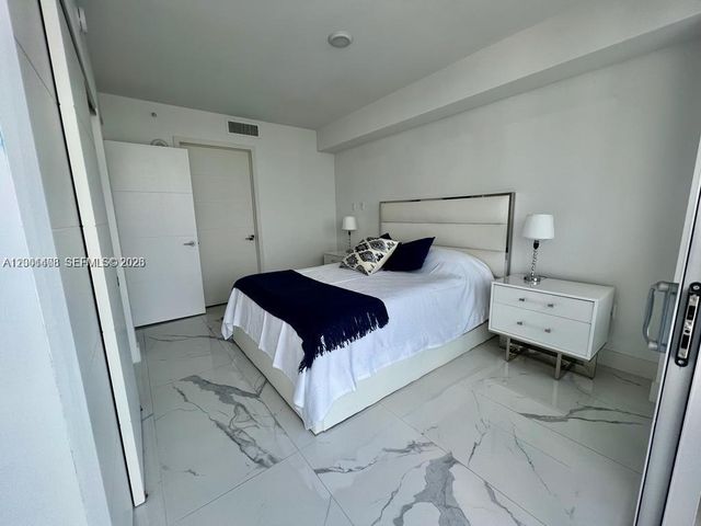 9521 E Bay Harbor Dr 801, Bay Harbor Islands, FL 33154