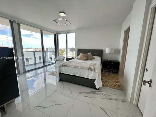 9521 E Bay Harbor Dr 801, Bay Harbor Islands, FL 33154