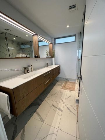 9521 E Bay Harbor Dr 801, Bay Harbor Islands, FL 33154