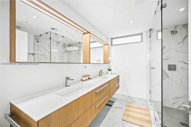 9521 E Bay Harbor Dr 801, Bay Harbor Islands, FL 33154