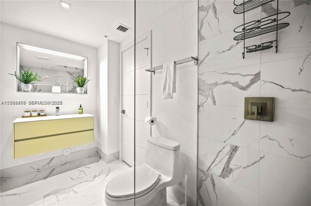 9521 E Bay Harbor Dr 801, Bay Harbor Islands, FL 33154