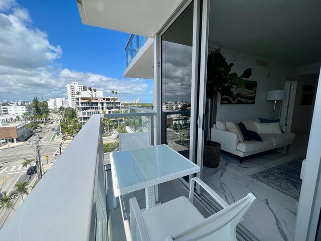 9521 E Bay Harbor Dr 801, Bay Harbor Islands, FL 33154