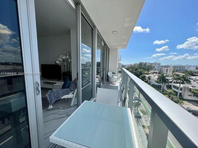 9521 E Bay Harbor Dr 801, Bay Harbor Islands, FL 33154