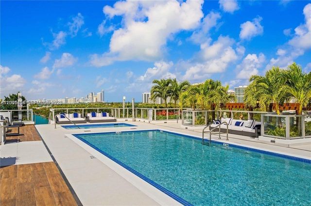 9521 E Bay Harbor Dr 801, Bay Harbor Islands, FL 33154