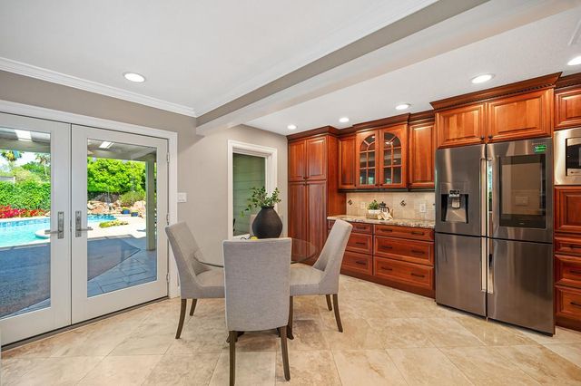 9317 Dovewood Ct, Orangevale, CA 95662