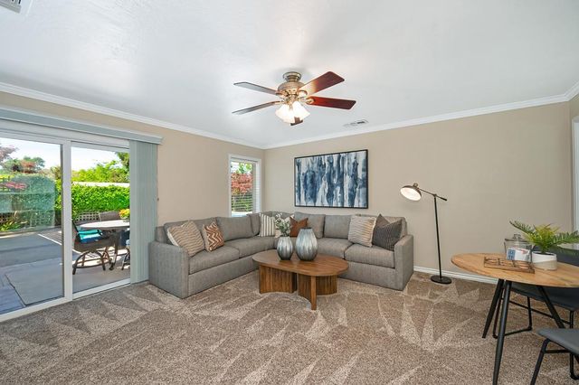 9317 Dovewood Ct, Orangevale, CA 95662