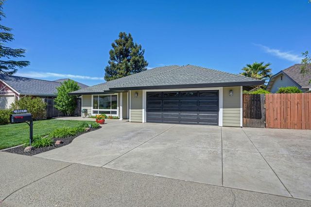 9317 Dovewood Ct, Orangevale, CA 95662