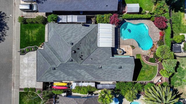 9317 Dovewood Ct, Orangevale, CA 95662