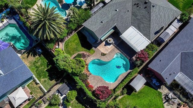 9317 Dovewood Ct, Orangevale, CA 95662