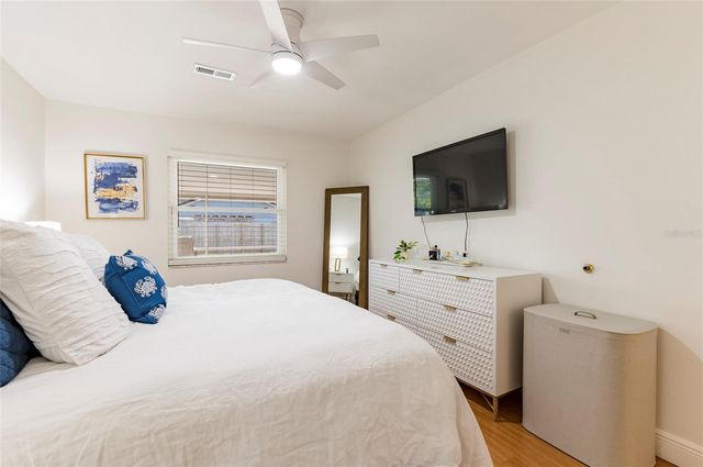 8194 124TH TERRACE, Largo, FL 33773