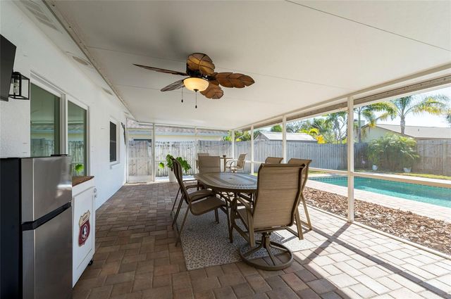 8194 124TH TERRACE, Largo, FL 33773